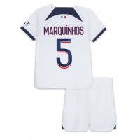 Fotballdrakt Barn Paris Saint-Germain Marquinhos #5 Bortedraktsett 2023-24 Kortermet (+ Korte bukser)